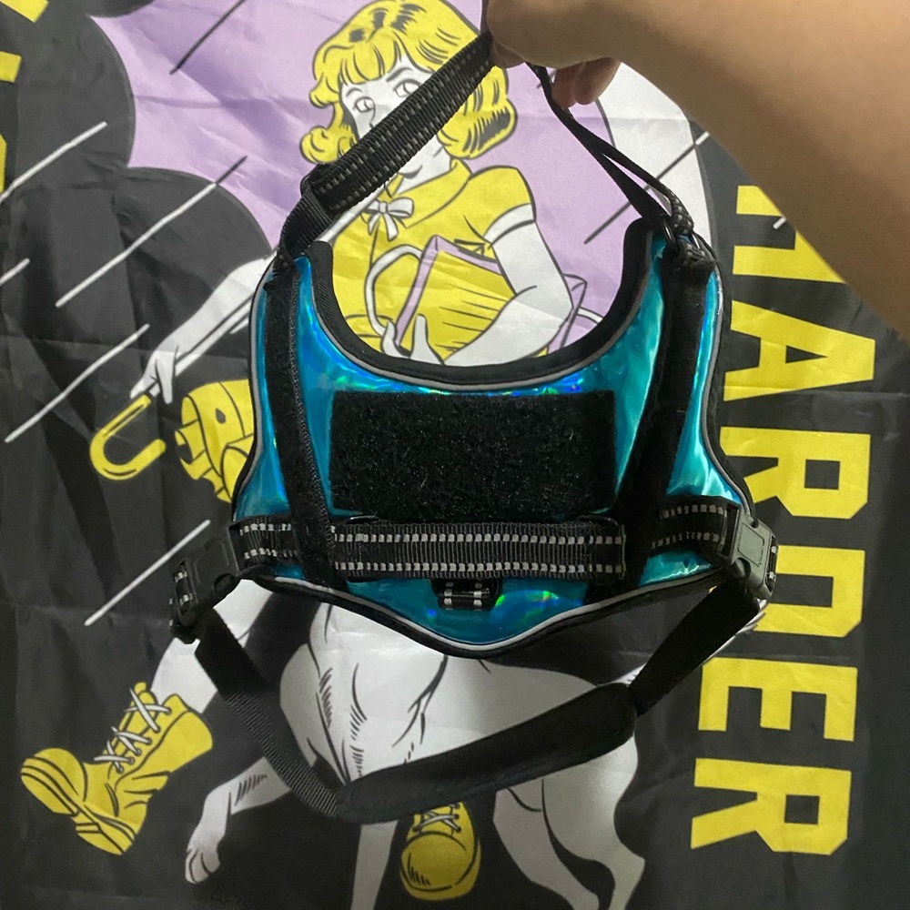Dog harness w velcro